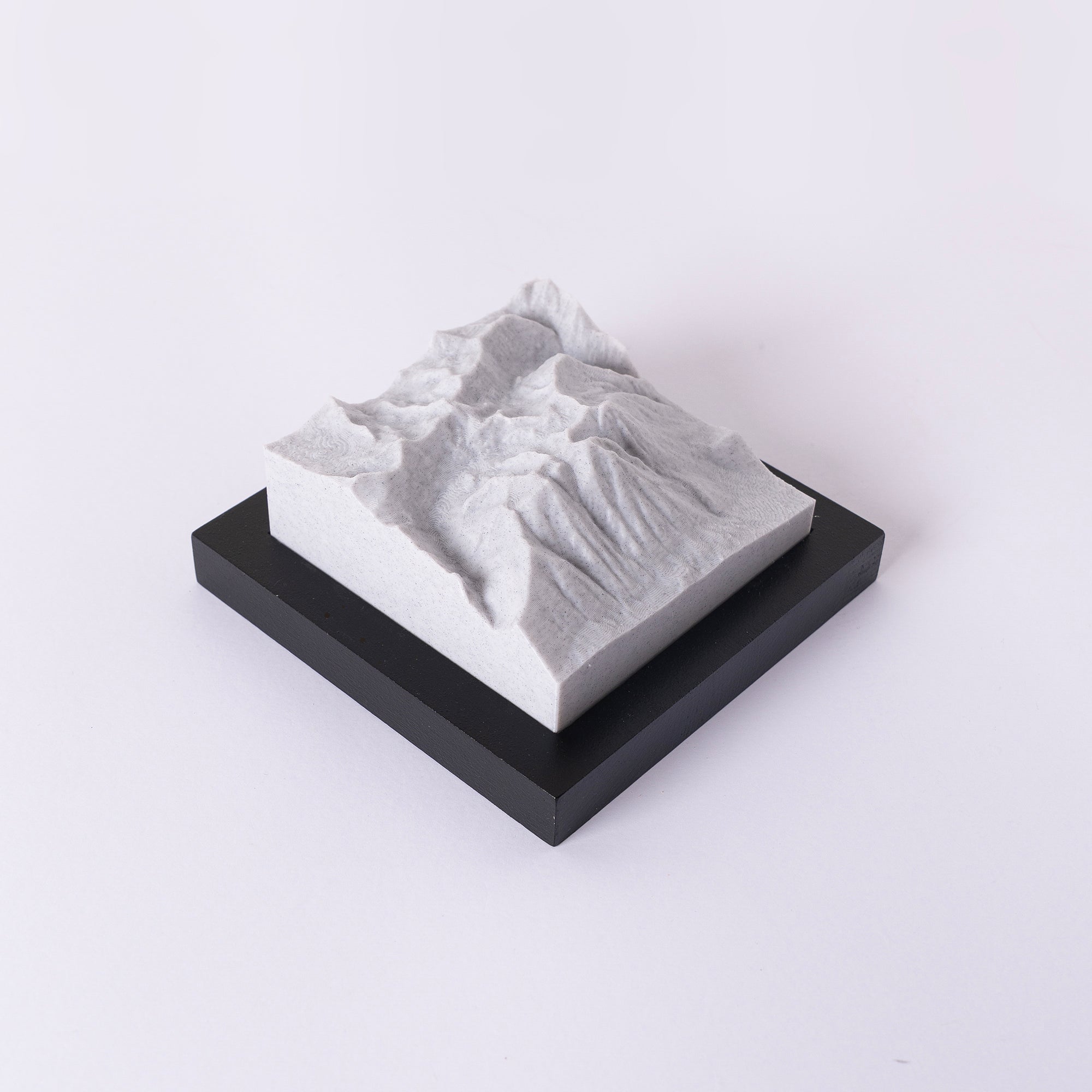 Velino - 2ª edizione - Marmo - Base legno (nero)